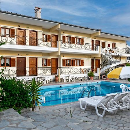 Hotel Sarikas 폴리크로노 외부 사진