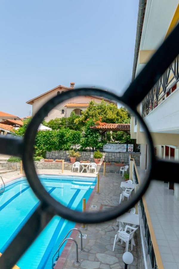 Hotel Sarikas 폴리크로노 외부 사진