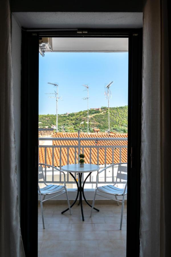 Hotel Sarikas 폴리크로노 외부 사진