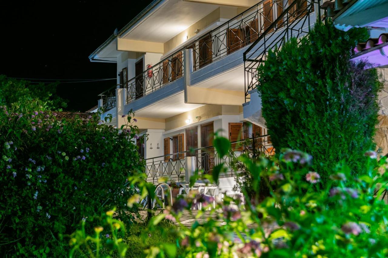 Hotel Sarikas 폴리크로노 외부 사진