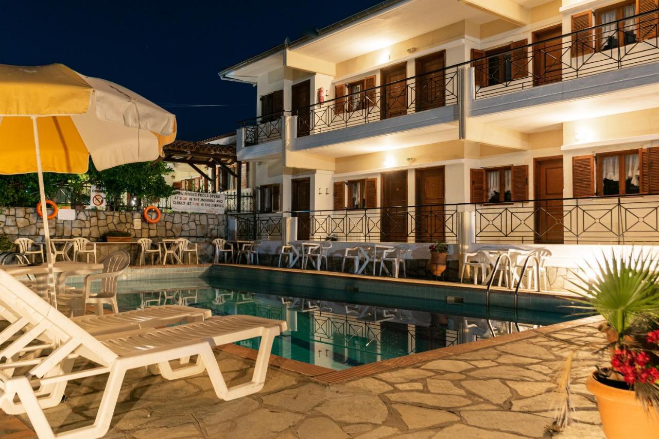 Hotel Sarikas 폴리크로노 외부 사진